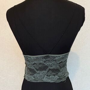 SPICE UP THE NEW YEARS! Bralette in Green with Lace Back